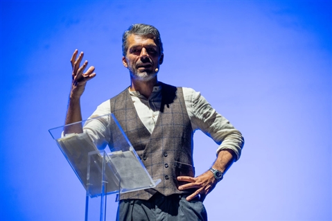 LUCA ARGENTERO - È QUESTA LA VITA CHE SOGNAVO DA BAMBINO? - foto 8