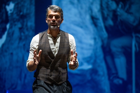 LUCA ARGENTERO - È QUESTA LA VITA CHE SOGNAVO DA BAMBINO? - foto 11