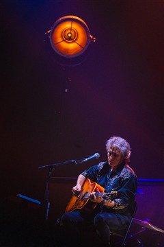 LUCIANO LIGABUE - LIGABUE IN TEATRO - DEDICATO A NOI - foto 6