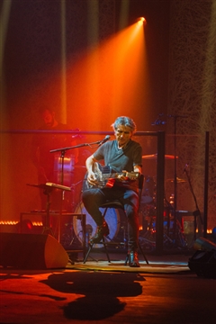 LUCIANO LIGABUE - LIGABUE IN TEATRO - DEDICATO A NOI - foto 7