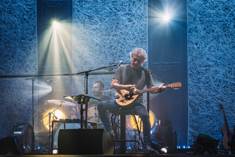 LUCIANO LIGABUE - LIGABUE IN TEATRO - DEDICATO A NOI - foto 9