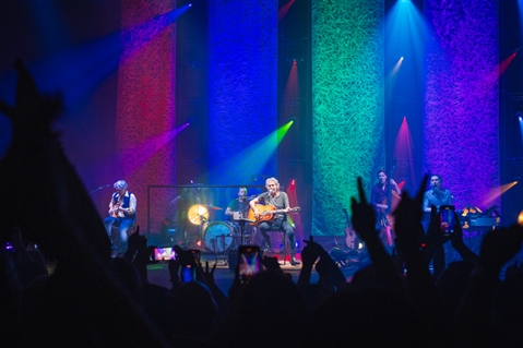 LUCIANO LIGABUE - LIGABUE IN TEATRO - DEDICATO A NOI - foto 11