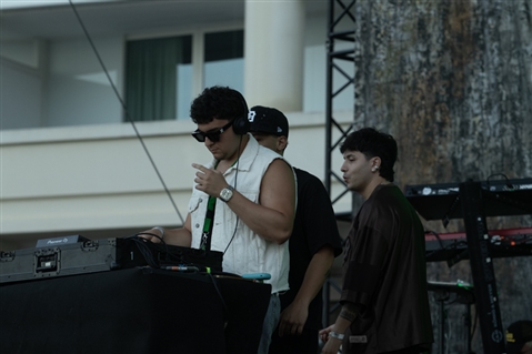 LAZZA  - LOCURA SUMMER TOUR 2025 - SALERNOSOUNDS - foto 16