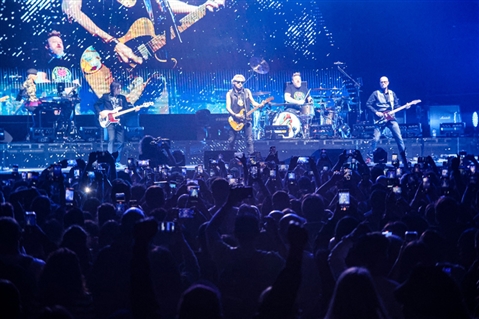 LUCIANO LIGABUE - DEDICATO A NOI - INDOOR TOUR 2023 - foto 51