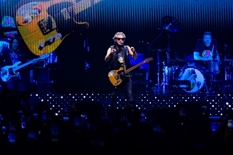 LUCIANO LIGABUE - DEDICATO A NOI - INDOOR TOUR 2023 - foto 85