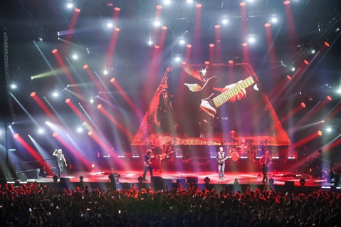 LUCIANO LIGABUE - DEDICATO A NOI - INDOOR TOUR 2023 - foto 90