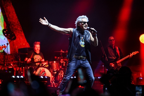 LUCIANO LIGABUE - DEDICATO A NOI - INDOOR TOUR 2023 - foto 99