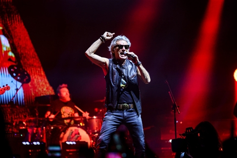 LUCIANO LIGABUE - DEDICATO A NOI - INDOOR TOUR 2023 - foto 102