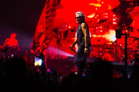 LUCIANO LIGABUE - DEDICATO A NOI - INDOOR TOUR 2023 - foto 105
