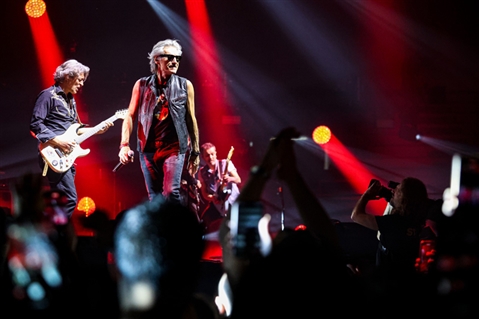 LUCIANO LIGABUE - DEDICATO A NOI - INDOOR TOUR 2023 - foto 108