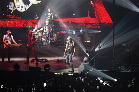 LUCIANO LIGABUE - DEDICATO A NOI - INDOOR TOUR 2023 - foto 111