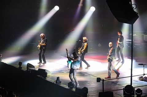 LUCIANO LIGABUE - DEDICATO A NOI - INDOOR TOUR 2023 - foto 121